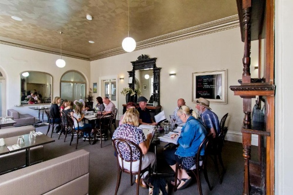 Deloraine Hotel image 11