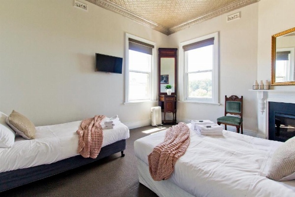 Deloraine Hotel image 22