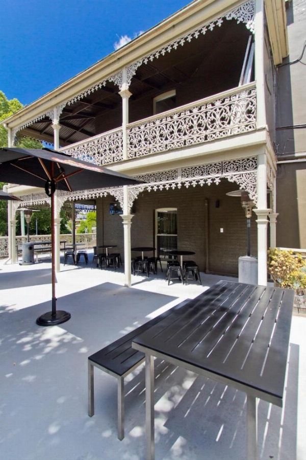Deloraine Hotel image 28